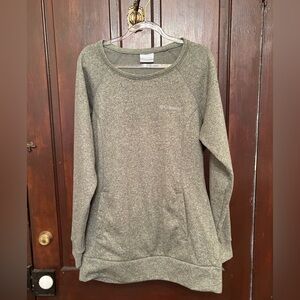 Olive Green Columbia Sweatshirt with Pockets